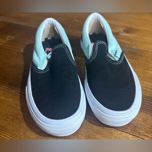 NWOT VANS, Men’s size 3.5, Women’s size 5, smoke free home